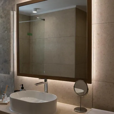 Mini City Getaway Apartament *