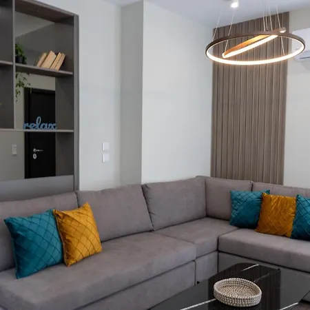 Mini City Getaway Apartment *