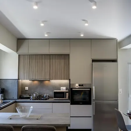 Apartment Mini City Getaway
